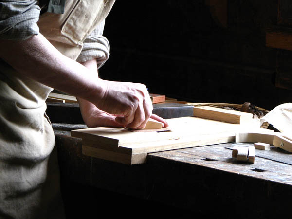Nuestra <strong>carpintería de madera en  Campofrío</strong> es una empresa de <strong>herencia familiar</strong>, por lo que  contamos con gran <strong>experiencia </strong>en la profesión.